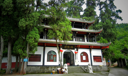 初夏歡樂(lè)行,暢游鶴鳴山